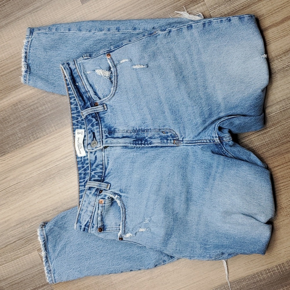 Abercrombie & Fitch Light Blue Distressed Skinny Jeans